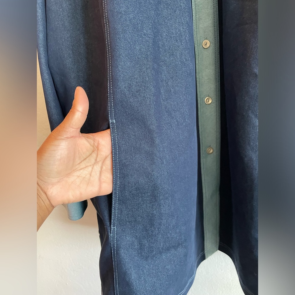 Chambray Two Tone Shacket W/Silver Buttons And Po… - image 7